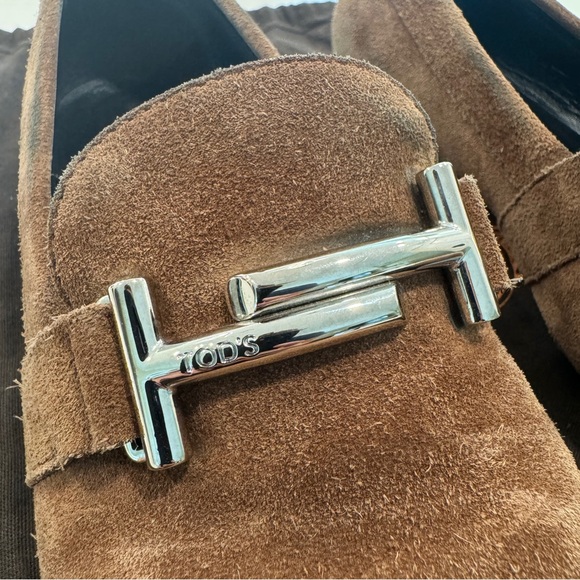 TOD’S | Double T Suede Loafer - Picture 11 of 11